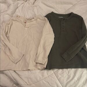 Zara and Old Navy Boys Henley Cream / Green Top Size 4/5 years old